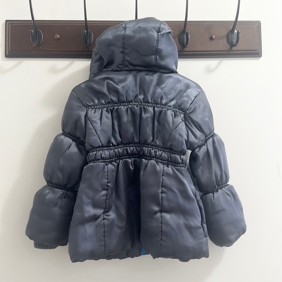 Old Navy Water Resistant Puffer Jacket - Picture 2 of 9